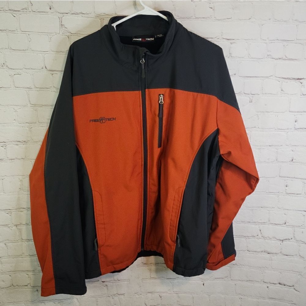 Men's Free Tech full zip sweater, size XL